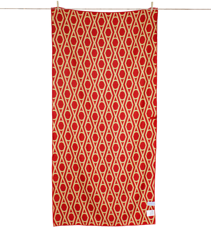 Achterkant China reishanddoek Buvanha